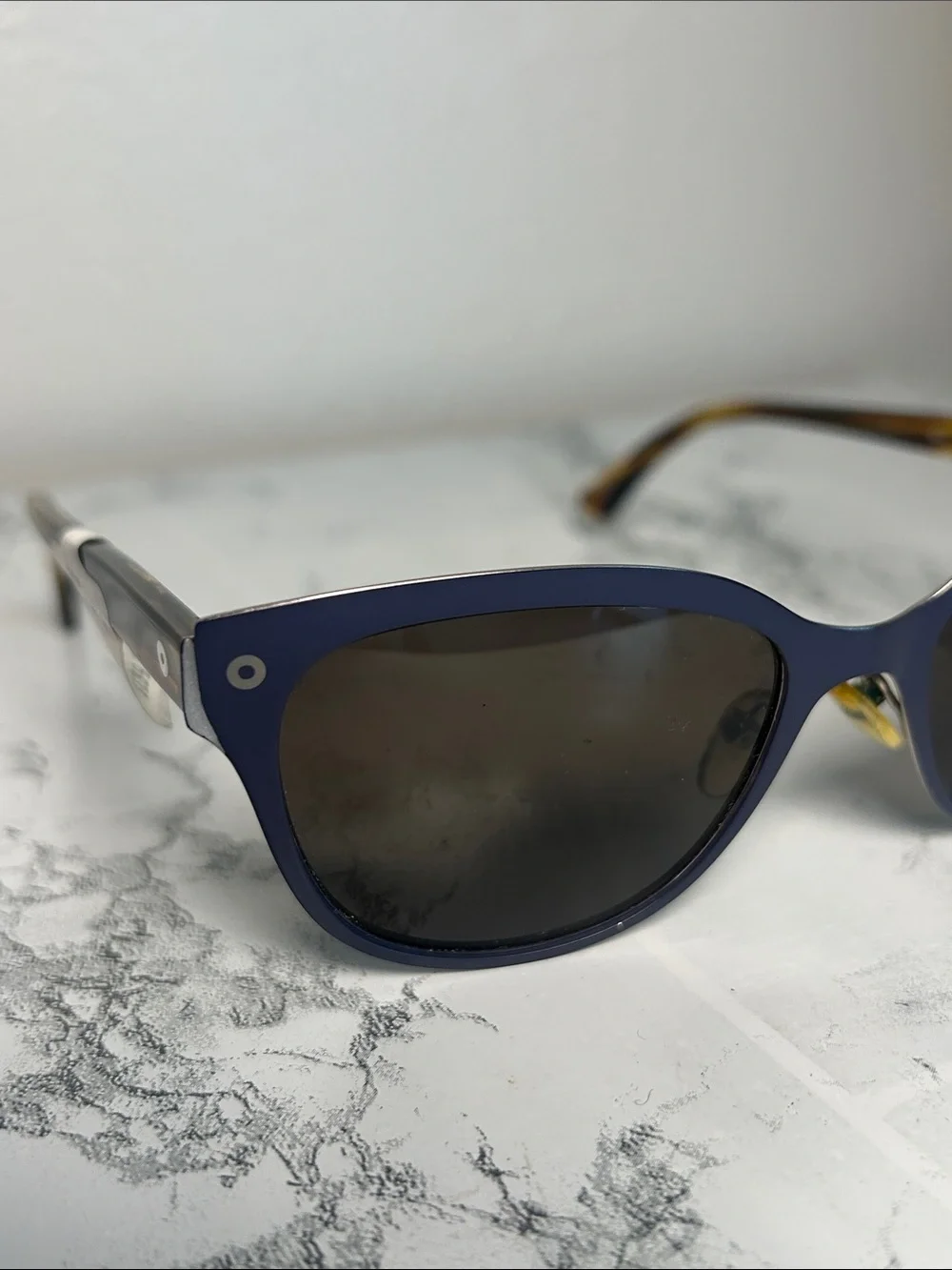 ECCO Salsa Women’s Navy Blue Cat-Eye Sunglasses NWT